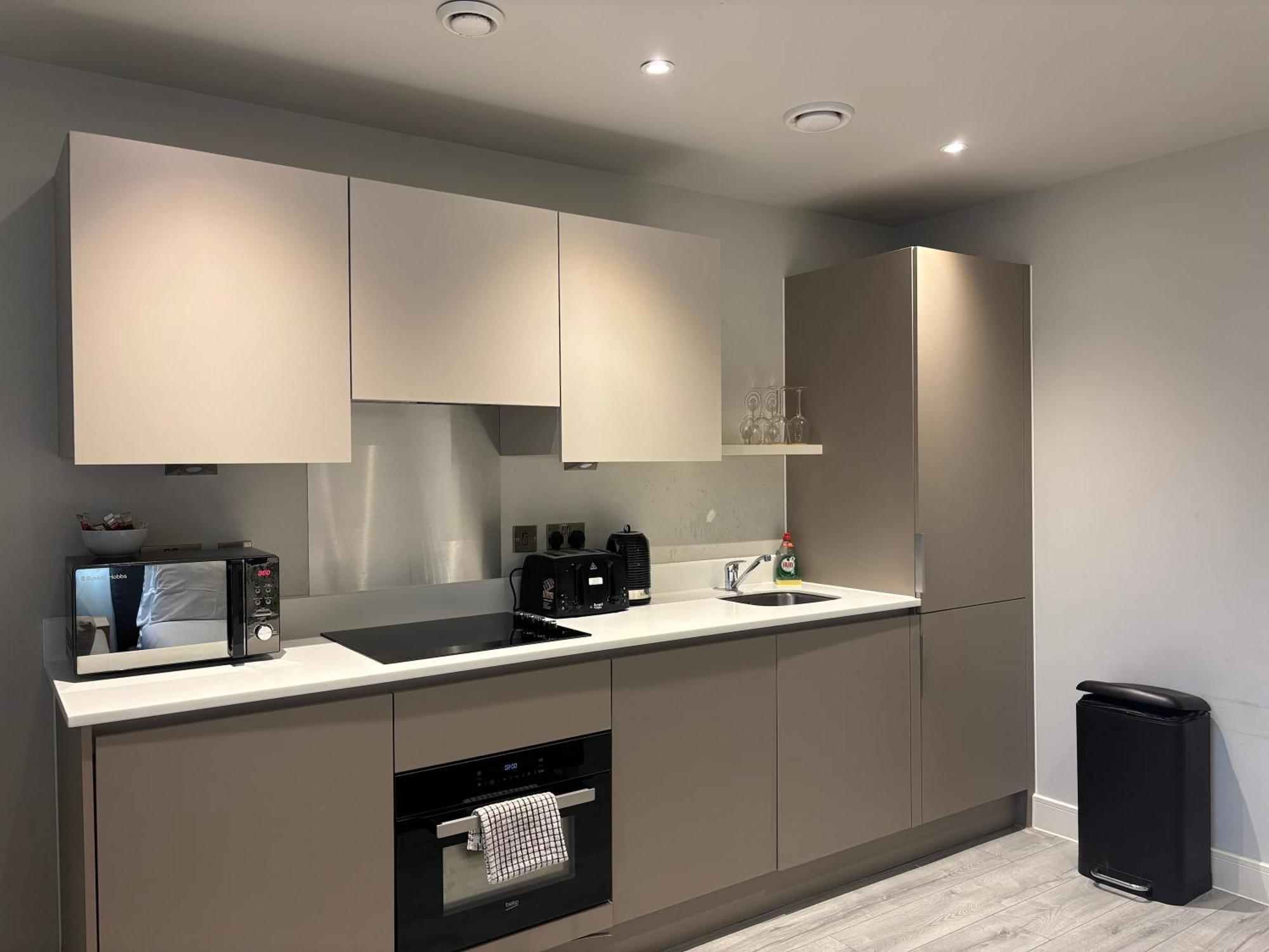 Modern Studio In Bracknell With Free Parking Εξωτερικό φωτογραφία